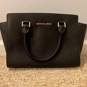 Michael Kors Selma (Medium)